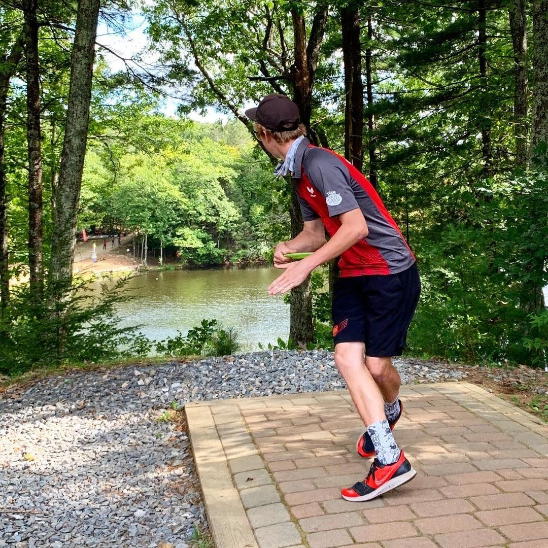 The Beginner Backhand X Step – Sabattus Disc Golf, Inc.