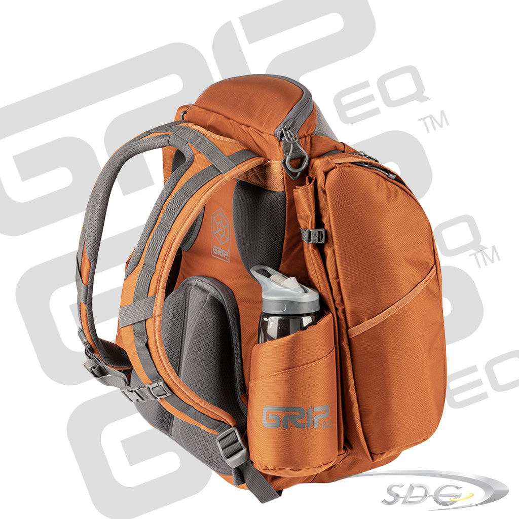 gripeq-ax6-2024-series-disc-golf-bag  