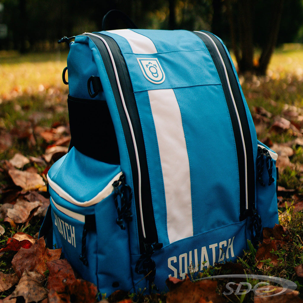 Squatch The Link Bag w/ Cooler Disc Golf Bag Front and Side Profile Closed