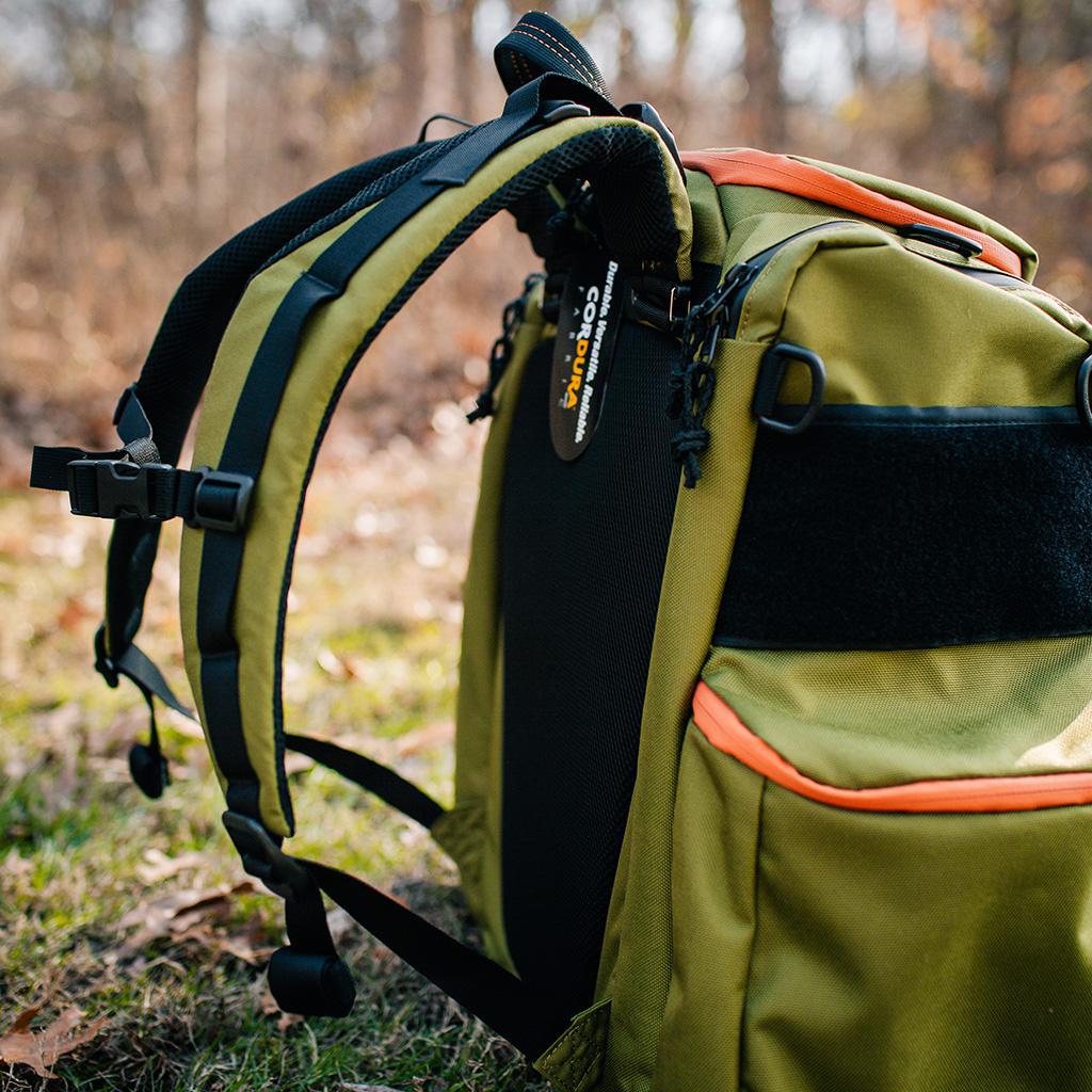 Squatch Legend 3.0 Disc Golf Backpack w/ Cooler Disc Golf Bag Forest-Orange 